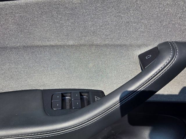 Used 2026 Tesla Model Y 2WD image 28