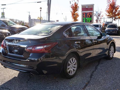 Used 2018 Nissan Altima 2.5 S w/ S Convenience Package FWD image 6