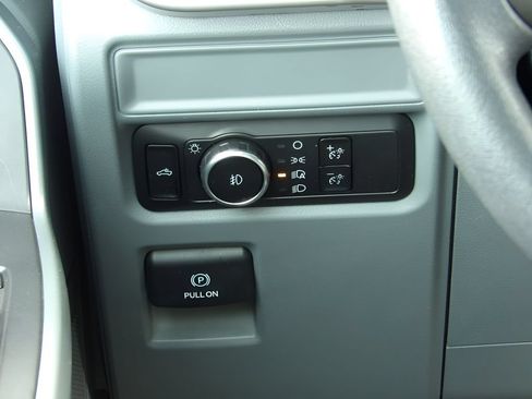 Used 2023 Ford F150 XLT AWD/4WD image 21