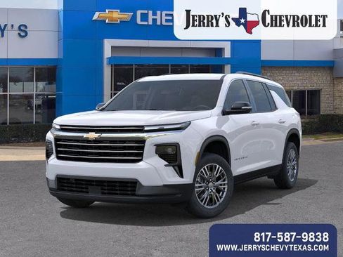 New 2026 Chevrolet Traverse LT w/ Driver Confidence Package image 7