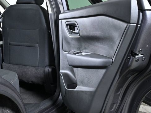 Certified 2025 Nissan Rogue S image 27