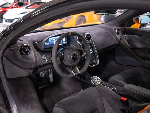 Used 2019 McLaren 600LT RWD image 53