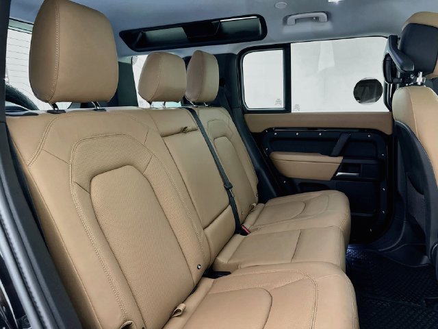 New 2026 Land Rover Defender 110 S AWD/4WD image 29