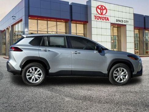 New 2026 Toyota Corolla Cross L FWD image 7