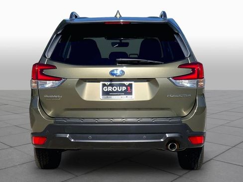 Used 2023 Subaru Forester Limited w/ Popular Package #2 AWD/4WD image 5