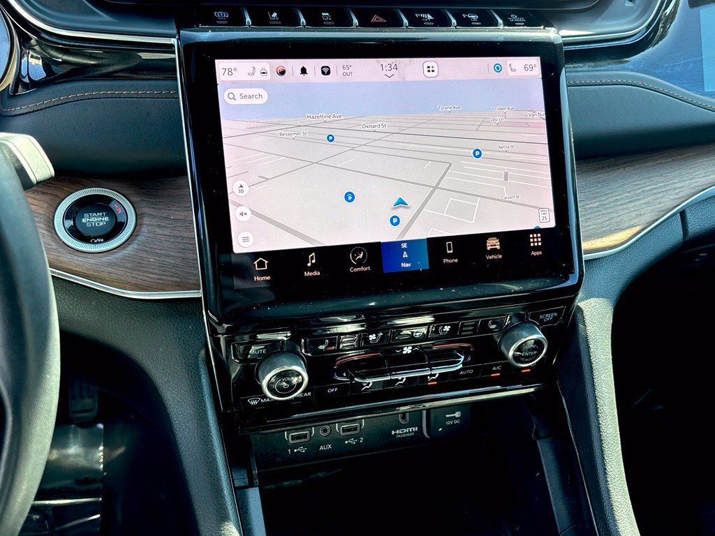 Certified 2023 Jeep Grand Cherokee Summit w/ Advanced Protech Group IV AWD/4WD image 20