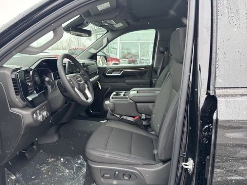 New 2026 GMC Sierra 1500 Elevation image 9