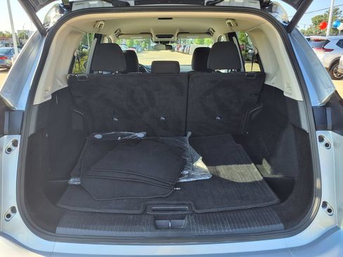 Used 2025 Nissan Rogue SV FWD image 11