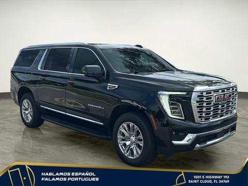 Certified 2025 GMC Yukon XL Denali AWD/4WD image 8