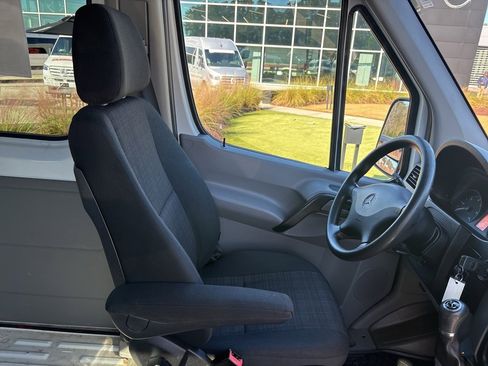 Used 2016 Mercedes-Benz Sprinter 2500 w/ Driver Comfort Package image 33