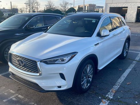 Certified 2025 INFINITI QX50 Luxe image 1