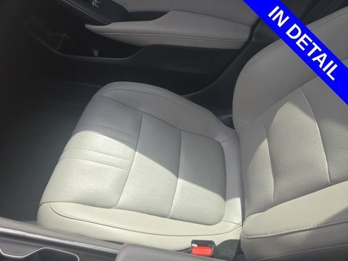 Used 2018 Honda Accord Touring image 9
