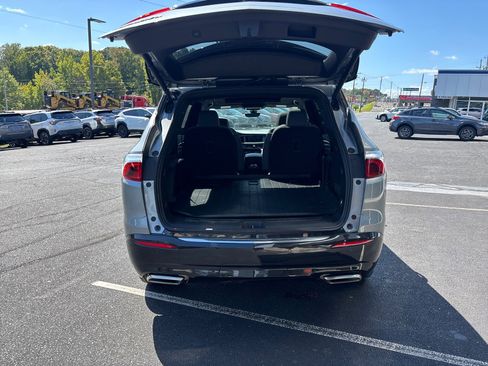 Used 2023 Buick Enclave Premium w/ Experience Buick Package image 51