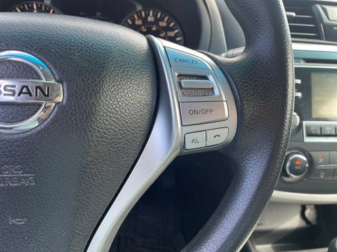 Used 2017 Nissan Altima 2.5 S w/ Power Driver Seat Package FWD image 16
