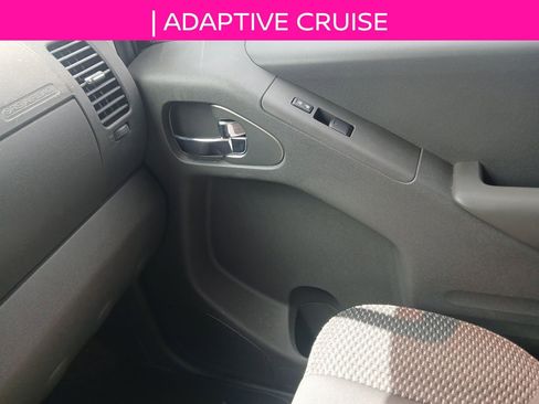 Used 2018 Nissan Frontier PRO-4X image 14