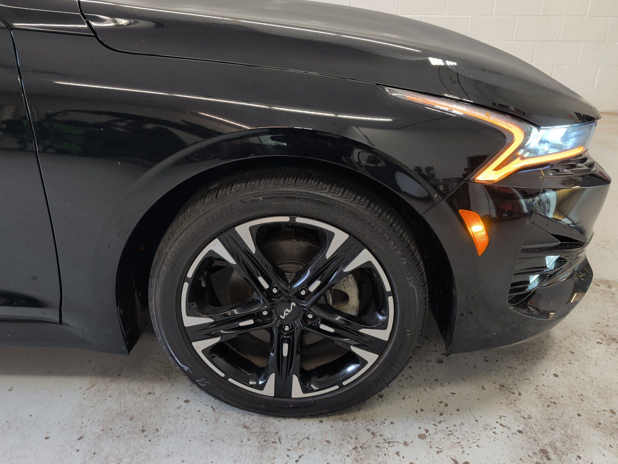 Certified 2024 Kia K5 GT-Line w/ GT-Line Premium Package FWD image 3