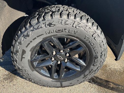 Used 2020 Chevrolet Silverado 1500 LT Trail Boss image 10