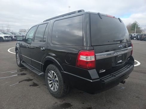 Used 2017 Ford Expedition XLT image 17