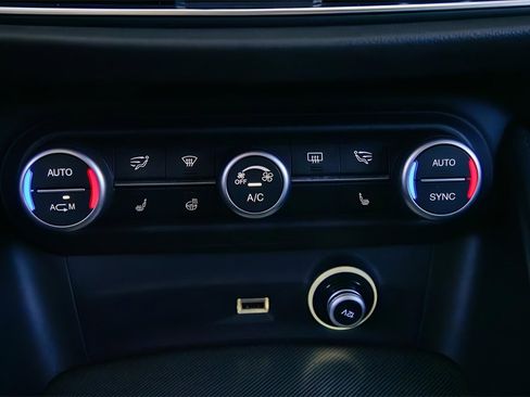 Used 2018 Alfa Romeo Stelvio Sport w/ Quick Order Package 22J Sport image 33