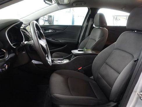 Used 2022 Chevrolet Malibu LT image 10