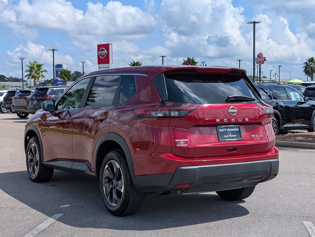 Used 2024 Nissan Rogue SV AWD/4WD image 3