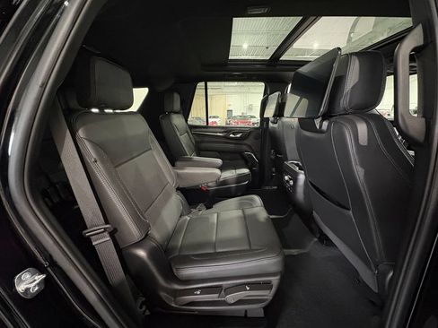 Used 2024 GMC Yukon Denali w/ Advanced Technology Package AWD/4WD image 58