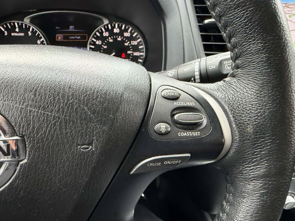 Used 2020 Nissan Pathfinder SL FWD image 23