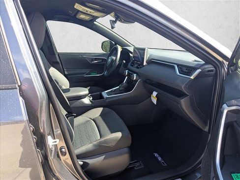 New 2025 Toyota RAV4 SE image 20