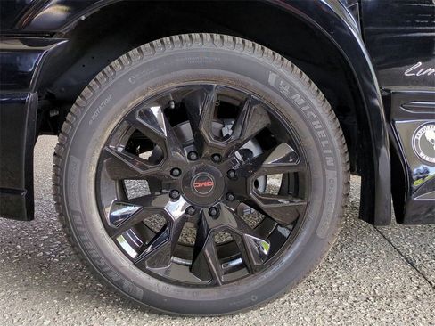 New 2025 GMC Savana 2500 Work Van 3D Extended Cargo Van w/ Driver Convenience Package image 34