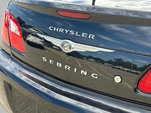 Used 2009 Chrysler Sebring Limited FWD image 15