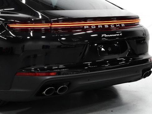 Used 2024 Porsche Panamera 4 image 46