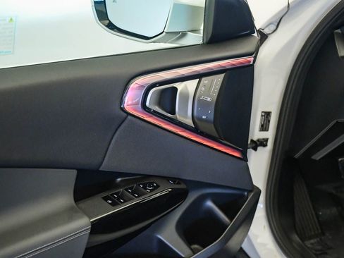 Used 2026 BMW X3 xDrive30 w/ Premium Package image 23