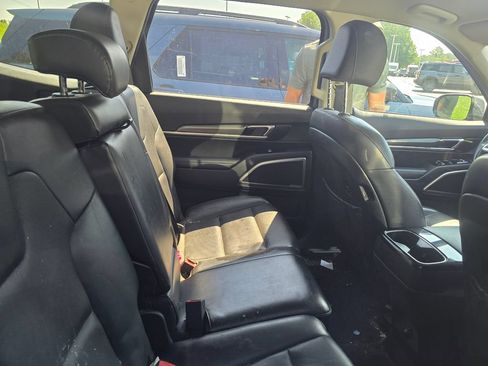 Used 2022 Kia Telluride LX FWD image 4
