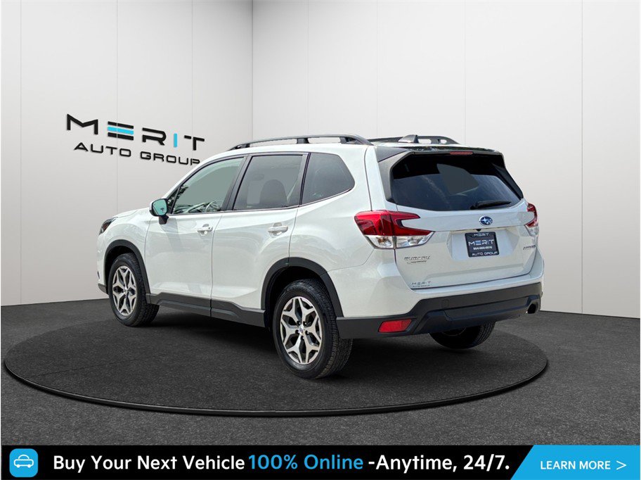 Used 2024 Subaru Forester Premium AWD/4WD image 7