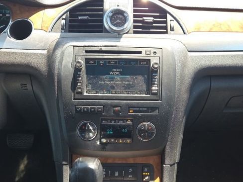Used 2012 Buick Enclave Premium FWD image 31
