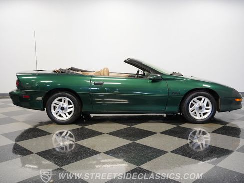 Used 1995 Chevrolet Camaro Z28 RWD image 15