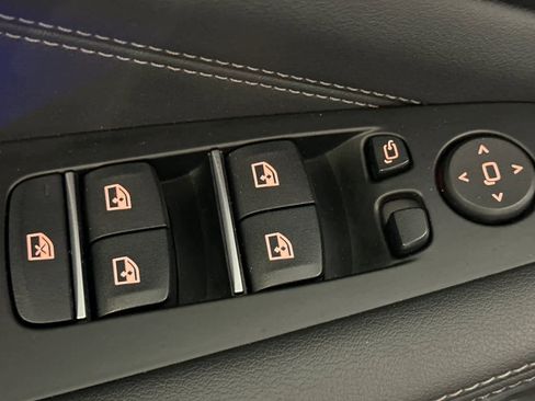 Used 2024 BMW X5 xDrive50e image 13