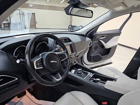 Used 2018 Jaguar F-PACE Prestige AWD/4WD image 20