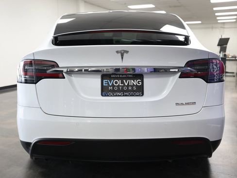 Used 2020 Tesla Model X Performance image 7