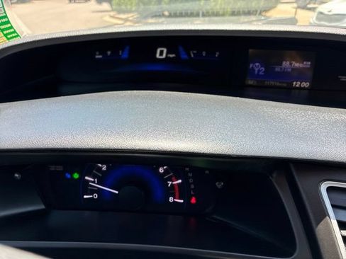 Used 2014 Honda Civic LX image 25