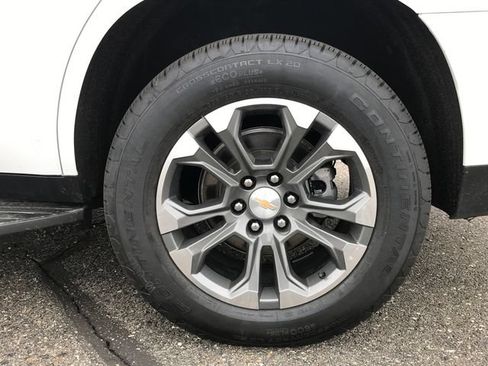 Certified 2024 Chevrolet Tahoe LT AWD/4WD image 19