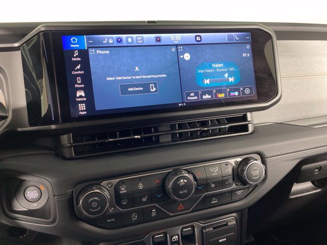 Used 2026 Jeep Wrangler Unlimited Sahara AWD/4WD image 30