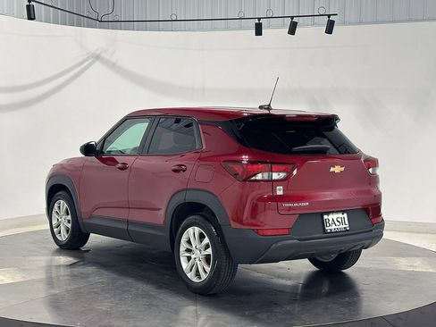 Used 2021 Chevrolet TrailBlazer LS FWD image 13
