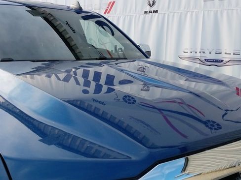 Used 2018 Chevrolet Silverado 1500 LT w/ All Star Edition image 4