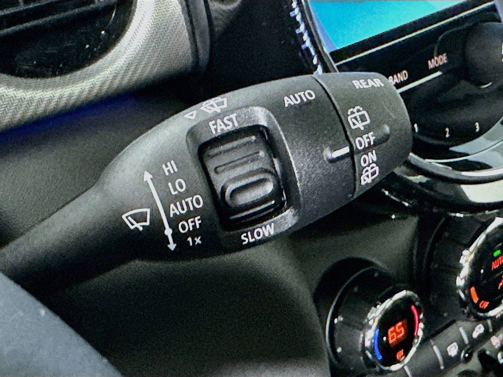 Certified 2023 MINI Cooper 2-Door Hardtop FWD image 21