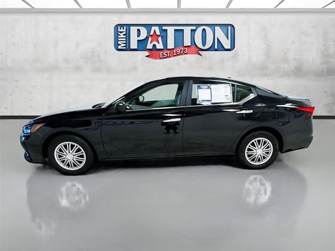 Used 2025 Nissan Altima 2.5 S FWD image 4