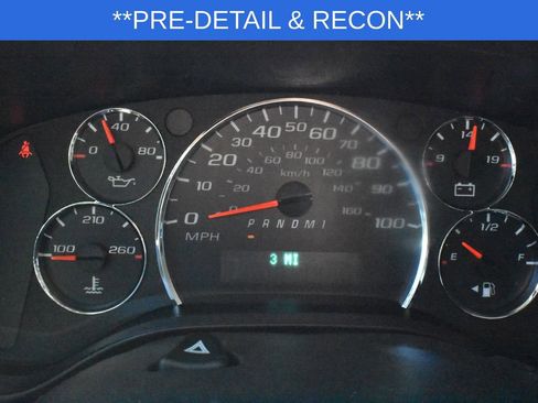 Used 2025 Chevrolet Express 3500 LT image 11