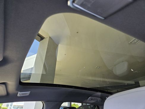 New 2025 Cadillac Optiq Sport 1 w/ LPO, ONYX Package image 9