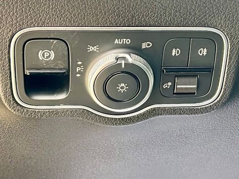 Certified 2024 Mercedes-Benz GLB 250 GLB 250 image 37