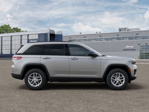 New 2026 Jeep Grand Cherokee Laredo X image 21